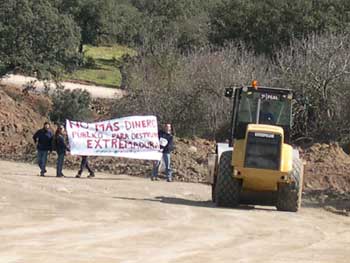 Acción protesta conta la mina de Aguablanca y charla Sábado 21 de Mayo